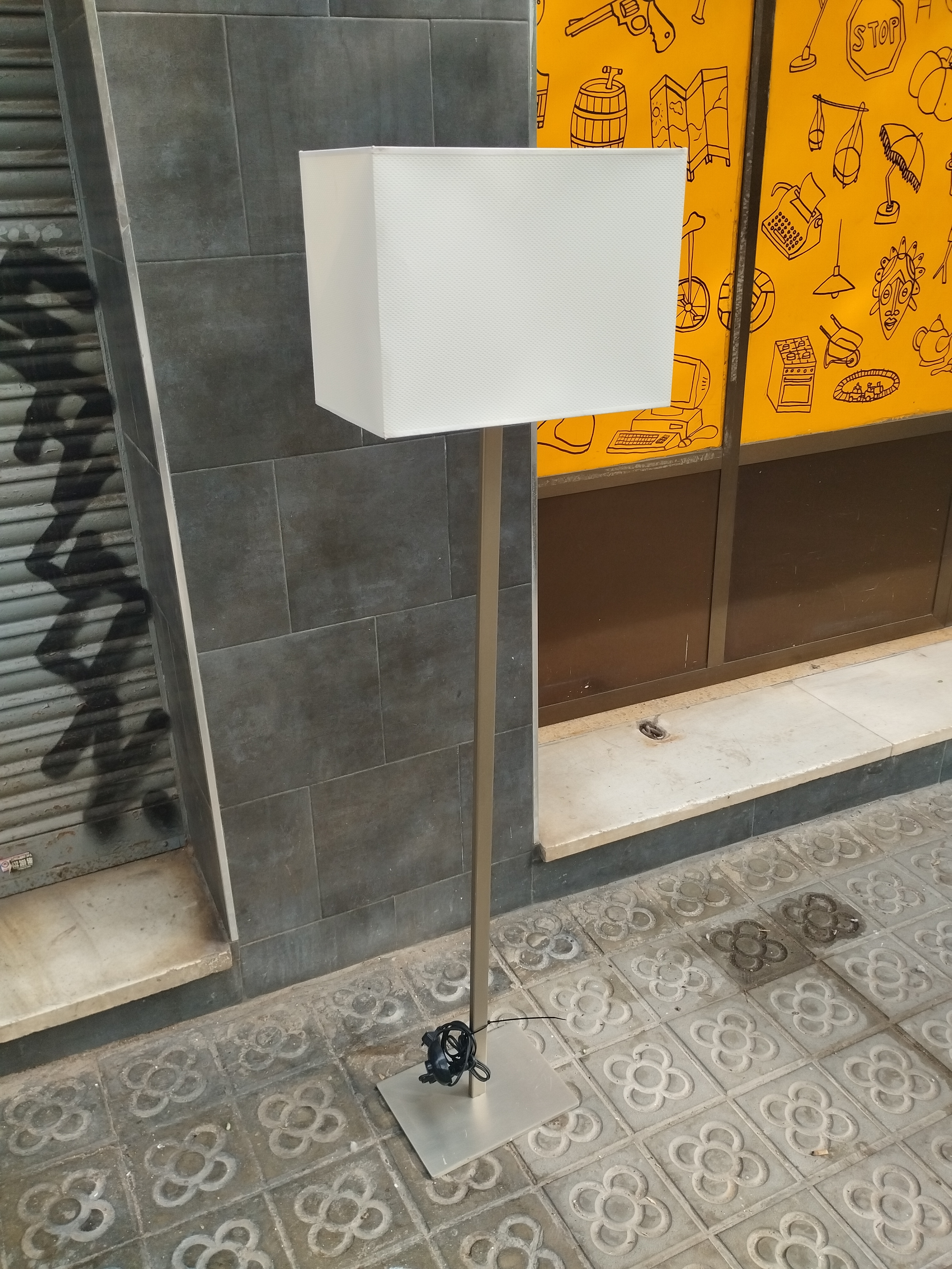 lampara pie 130-157x30-40x22-24 12u